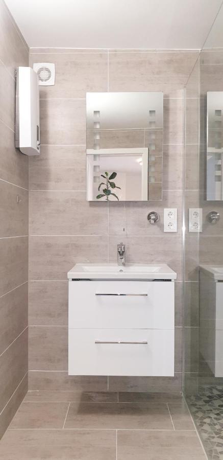 Moderne Zweizimmerwohnung إسن المظهر الخارجي الصورة