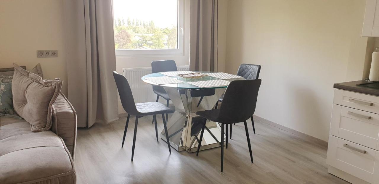 Moderne Zweizimmerwohnung إسن المظهر الخارجي الصورة