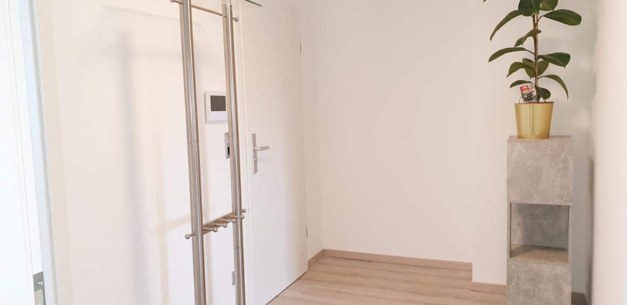 Moderne Zweizimmerwohnung إسن المظهر الخارجي الصورة