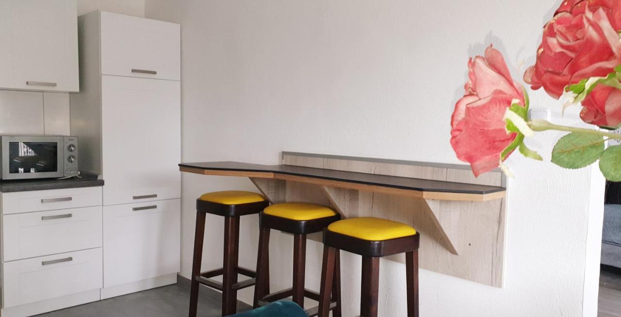 Moderne Zweizimmerwohnung إسن المظهر الخارجي الصورة